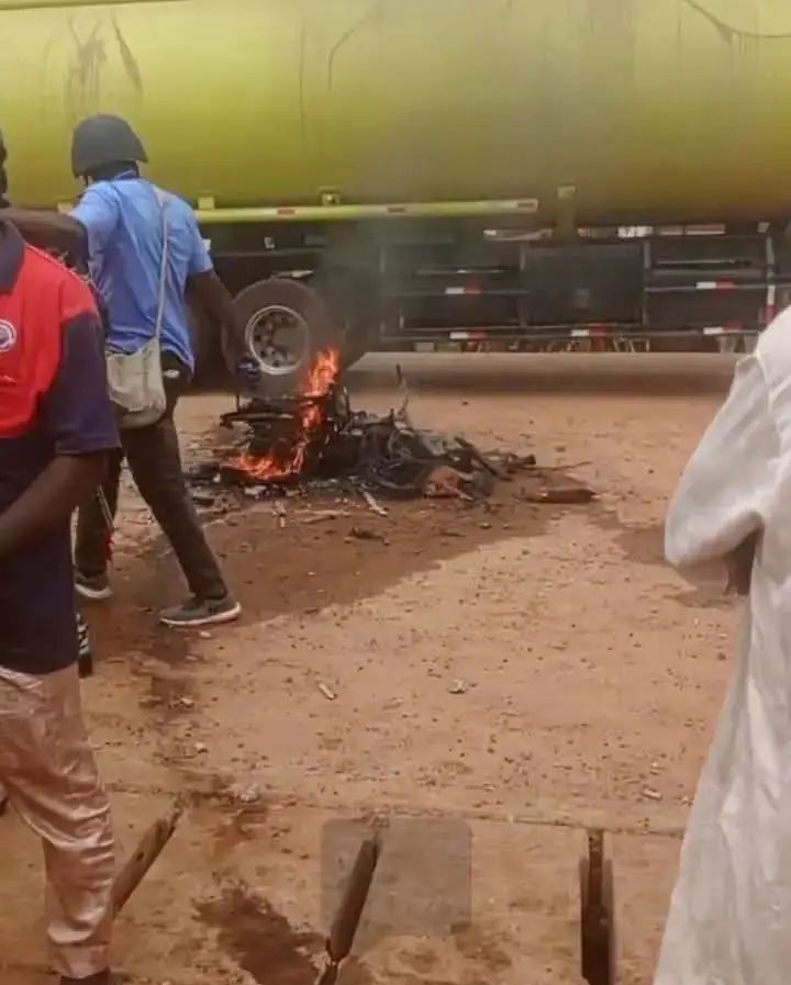 Mob Kills Woman Accused of Child Theft, Burns Body in Kaduna